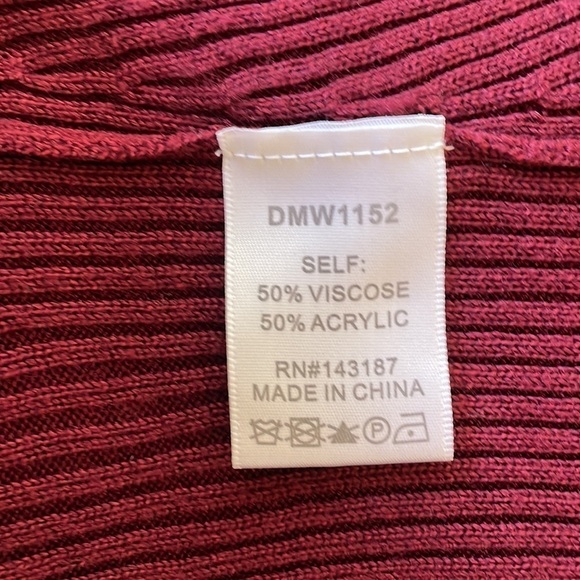 Dance & Marvel burgundy dress with satin ribbon tie in the back size S FLAWED - Picture 6 of 7